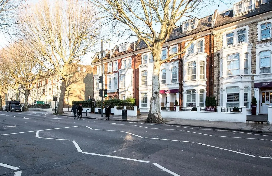 Royal Guest House 2 Hammersmith-1